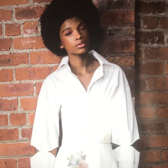 Meet your Posher, Derrionna - Picture 2 of 6